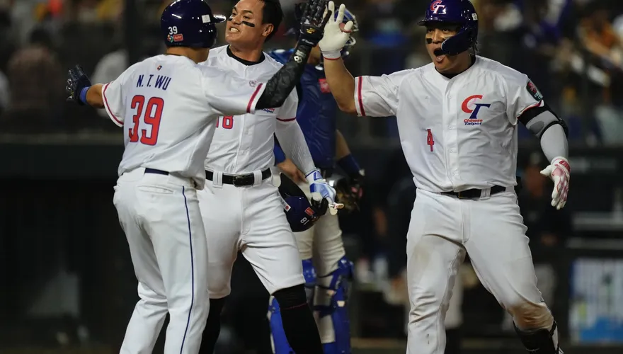 WBC棒球經典賽/林子偉、張育成、鞏冠3轟6打點擊沉義大利　立委：打棒球還是要有原住民