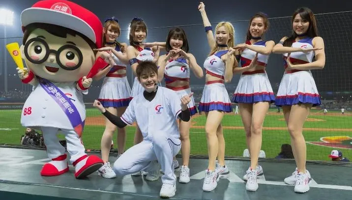 WBC棒球經典賽/2萬球迷台式應援太震撼　義大利名人堂教頭：我真的受到驚嚇