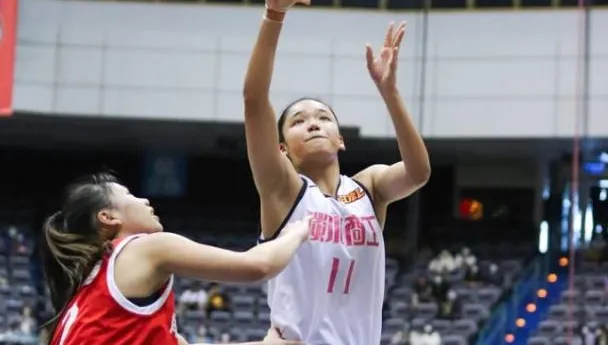 HBL/淡商力拼4連霸！蕭豫玟、李恩芯聯手狂轟45分大勝南山　望決賽挑戰單場30分