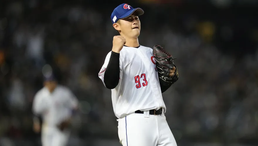WBC棒球經典賽/「替補功臣」吳哲源搶關鍵一勝...誓言：投給國人看　林岳平大讚「是我的福氣」
