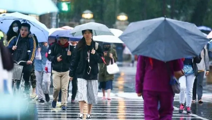 變天啦！今白天高溫29度　北台灣入夜「狂降16度」