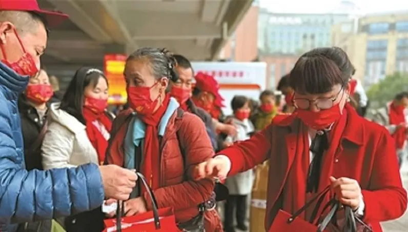 發薪水「給員工遺孀」持續3年多　佛心老闆：供到孩子大學畢業