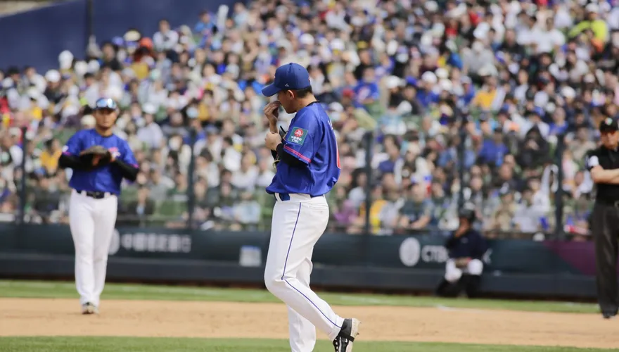 WBC棒球經典賽/曾峻岳浴血奮戰！　鼻孔塞衛生紙續投「連飆3K」