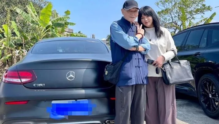 10年不敢開車！唐綺陽打破「家族都市傳說」載父出遊...樂喊：成就解鎖
