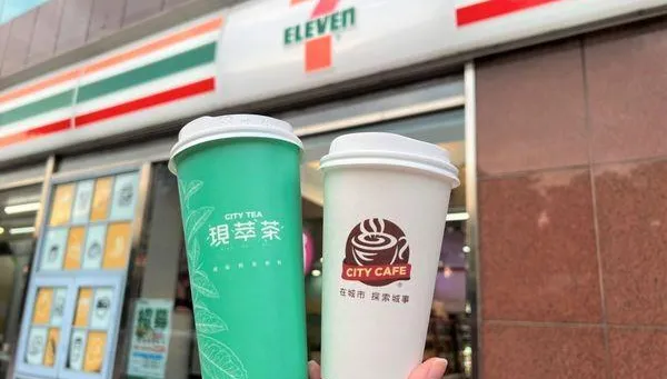 咖啡控有福了！多家超商限時優惠一次看　咖啡飲品「買1送1」趕緊囤貨