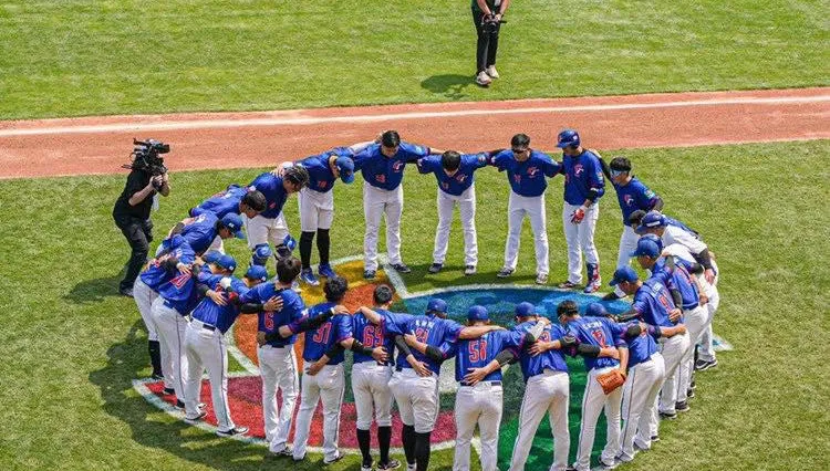 WBC棒球經典賽/投7顆球滿壘掉3分…鄧愷威認「表現不理想」　首吐心聲：辜負期待