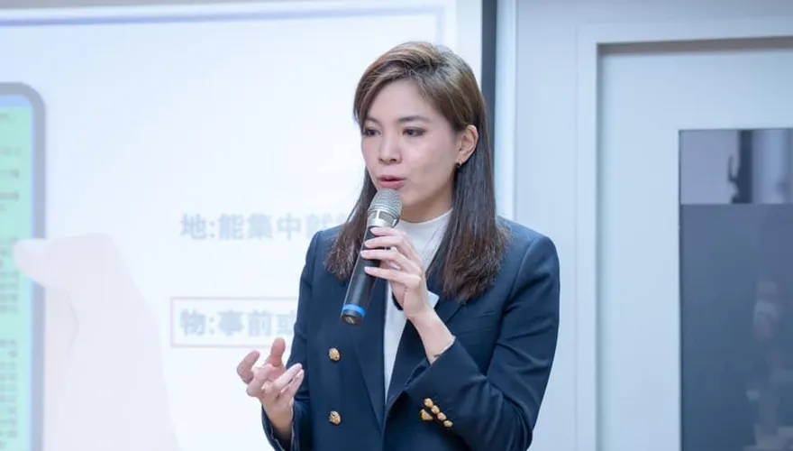 綠營側翼牙醫嗆她「乳癌復發」引爆怒火！鍾沛君悲吐「一句心聲」引網暴動