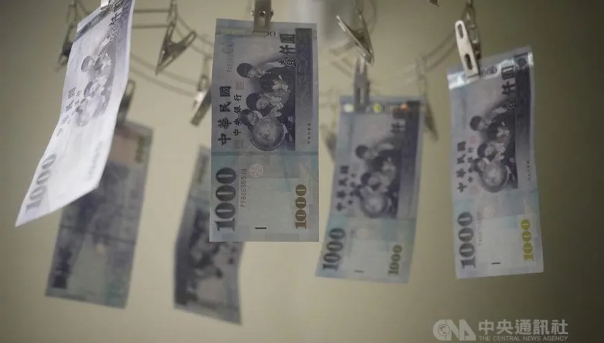 蔡政府普發6000是德政？最新民調跌破眼鏡  網友大爆真心話