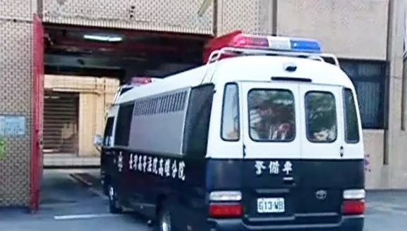 快訊/金牌教練涉性侵女選手入獄2周詭亡　檢調搜索高雄燕巢監獄查死因？