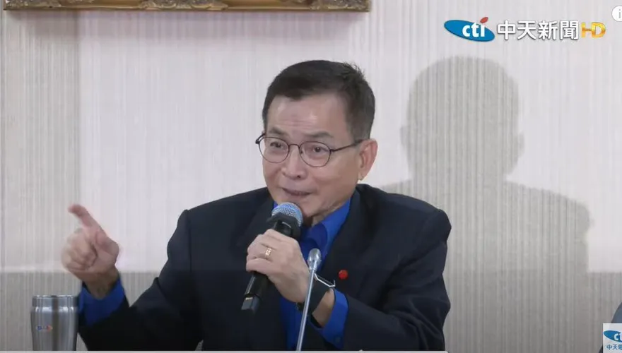 政府強推雙語政策　賴士葆呼籲修正：亂象叢生