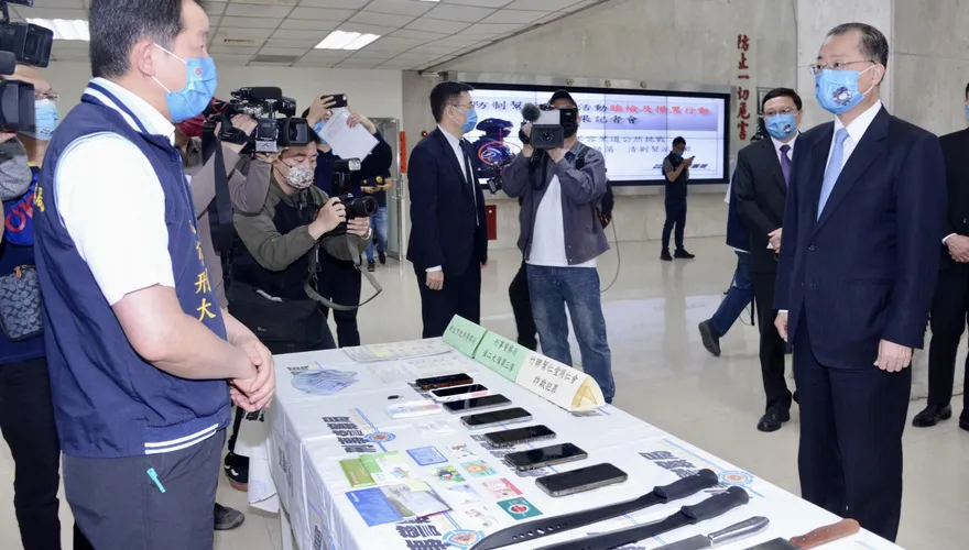 再囂張啊！掃蕩黑幫10天動員1.4萬警力　逮109幫派份子黑槍37把