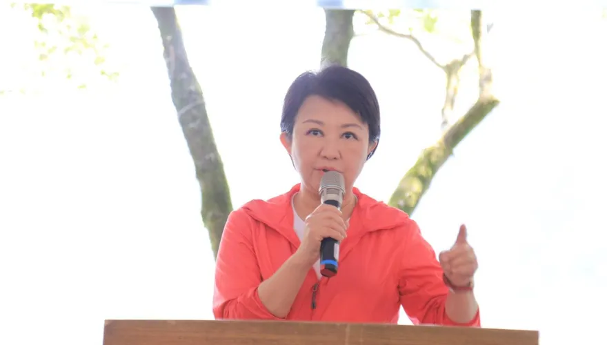 蔡政府急轉彎！盧秀燕「一句話」讓他改變主意 網驚呆