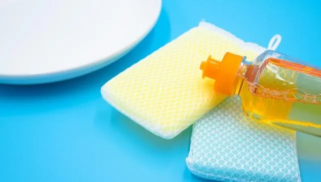 你還在用洗碗精洗手？食藥署警小心引起「皮膚炎」！