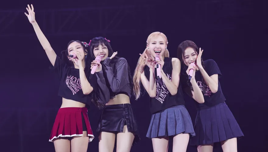 Lisa驚傳解約YG娛樂！韓媒爆BLACKPINK僅3人續約…未來恐無望合體