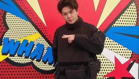 賀一航兒爆戀愛ing！女友是「初代黑澀會美眉」　甜曝相識過程：明年娶回家