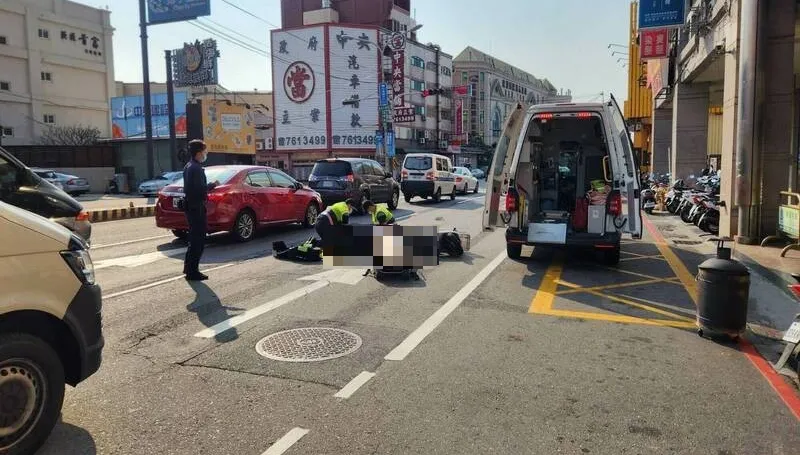 悚！先被機車撞倒、大貨車再輾爆頭　彰化女大生送醫不治