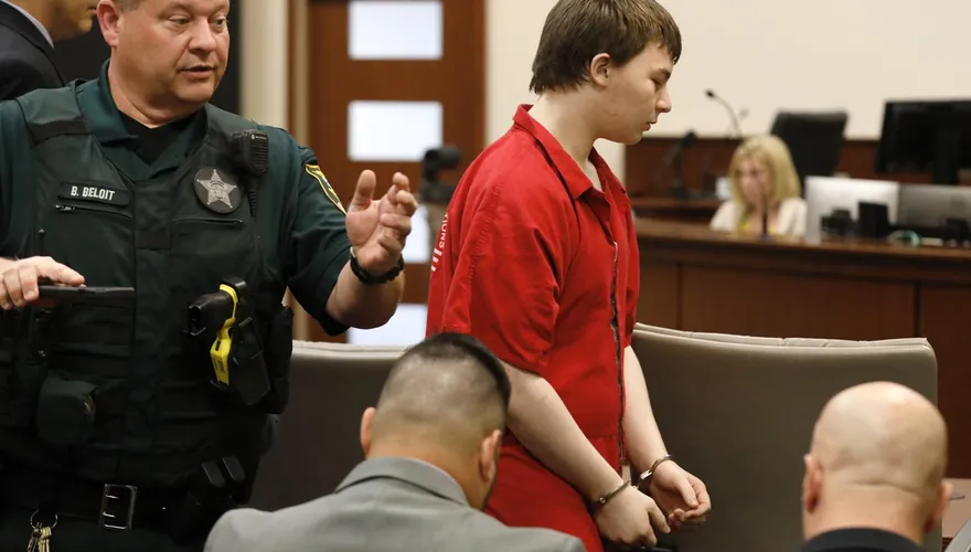 惡行重大！美16歲少年「只為體驗殺人」狂刺同學114刀　法官重判最高刑期40年