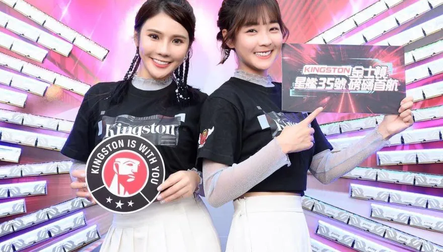 影/應援遇怪風狂吹！「啦啦隊女神」熱舞一半短裙遭掀　底褲全放送畫面曝