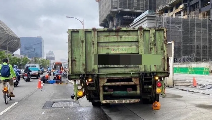 影/違停大貨車奪命！北市少年隊組長騎車上班出事　遇橫禍送醫不治