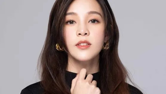 李佳歡自爆險些意外變小三　28歲只交過1男友算命師也無奈