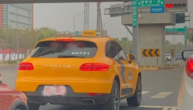 南科驚見保時捷計程車！內行人曝真相　她老公開特斯拉3年就回本