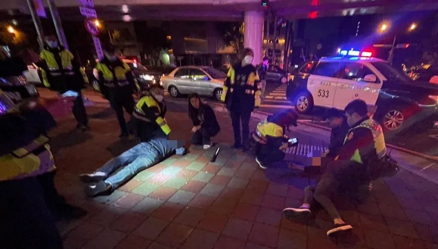 台中10醉漢大亂鬥全仆街！現場查獲改造手槍　3人受傷送醫