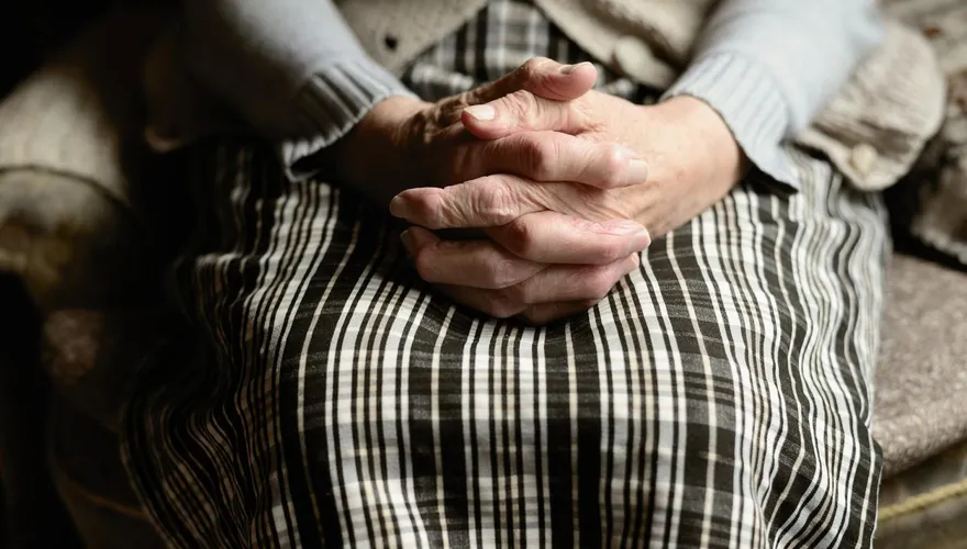妻子離婚後遭婆婆索討44萬元「帶孫費」　兩人對簿公堂...法院這樣判