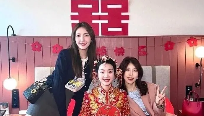 神似楊謹華！絕美伴娘「超高顏值」壓全場　網笑：新娘完全被比下去了