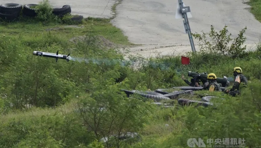 助攻「戰車殺手」！美42套標槍飛彈發射器抵台　學者：有效阻敵靠岸