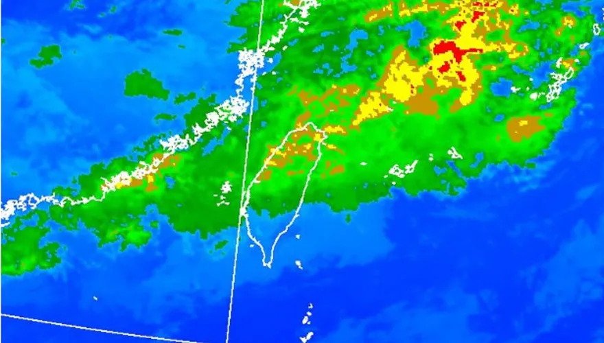 清明連假雨綿綿！鄭明典：雨帶幾乎不動！像台灣掛彩帶　估降雨到下午
