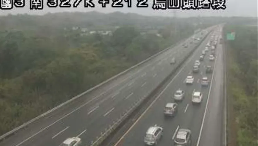 快訊/又撞車！國3烏山頭路段3車追撞　車流回堵5公里