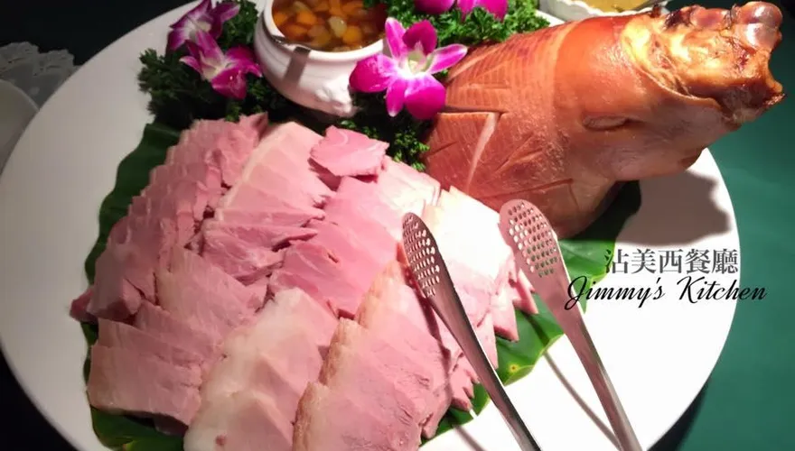 快吃不起了！台北沾美西餐廳Buffet連3漲　大啖牛排1人1100元