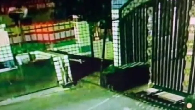 深夜傳巨響！2男開車扔水雷鞭炮　落網竟辯稱：心情不好