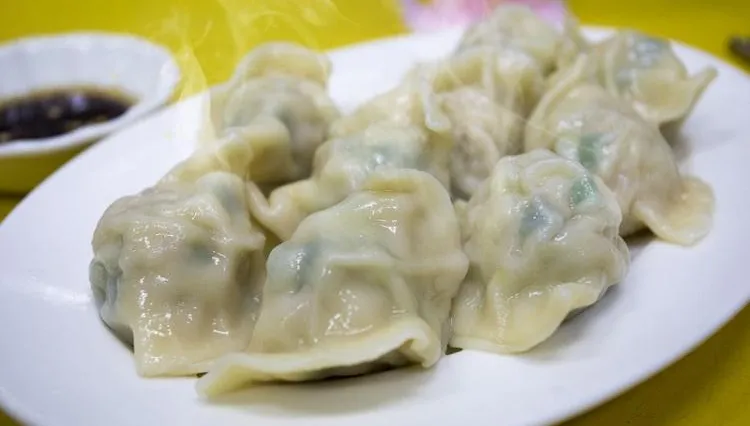 ４顆水餃竟等於1碗白飯！營養師：「韭菜」水餃最不該碰