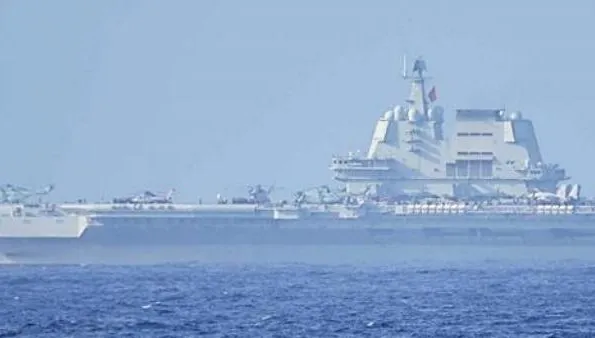 日本防衛省：首度發現「山東艦編隊」航行太平洋　護衛艦、高速戰鬥支援艦伴行
