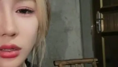 女網紅直播中被要「弟聘金」！親爹狂討800萬加過戶大G　還嗆：不給錢就滾