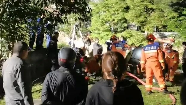 9歲男童在社區玩捉迷藏不慎掉入化糞池　2個小時救起已身亡