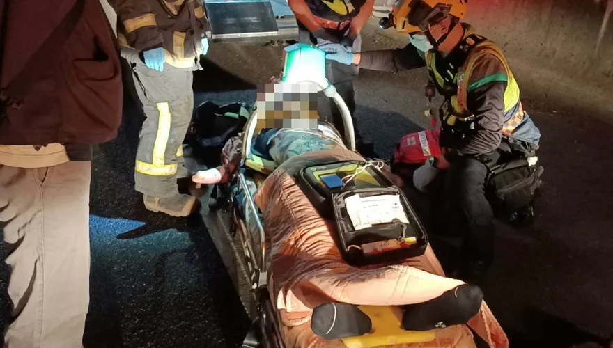 永康狂人遭「斷雙掌」…卻自撞遇車禍亡！　他見一幕驚呆：「竟用雙臂開車」