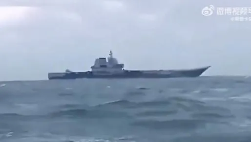 影/解放軍環台軍演　山東艦現身台灣東部海域畫面曝光！敏感時刻引發熱議