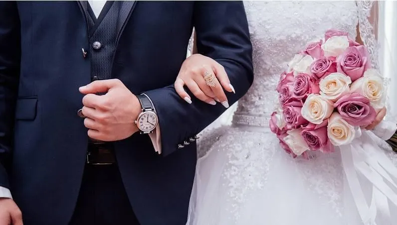 無緣大姑插手婚事！準新娘流產求婚紗改期　遭冷回「都約好了」…她心碎放生