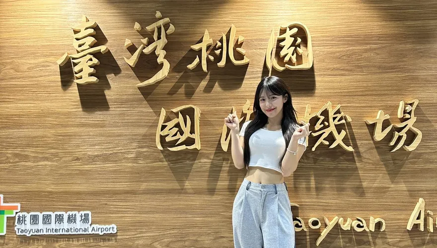林襄剉咧等！女神李多慧正式抵台　現身桃機露小蠻腰網暴動