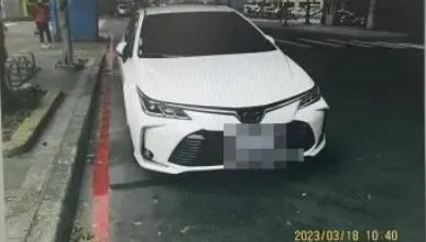 政府搶很大？一覺醒來「車格變紅線車被拖」　他「被迫違規」警這樣說