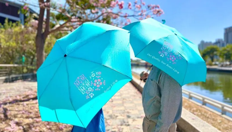 中鋼紀念品曝光！風鈴花和高雄藍　拿著「傘Q」有浪漫幸福