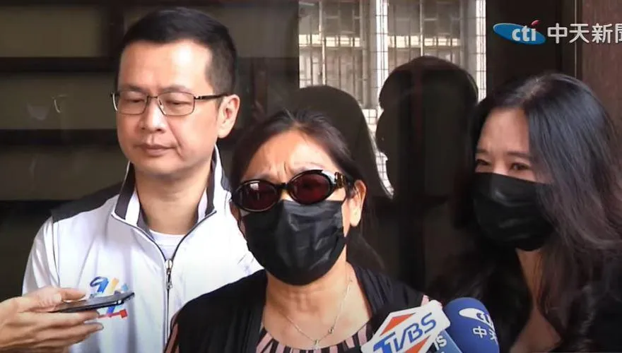 影/追求外交官之死真相　王之化家屬按鈴申告處長馮光中
