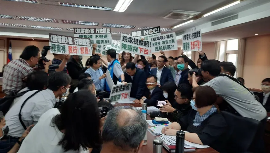 影/民進黨人數優勢表決護航通過！　NCC鏡電視調查報告不用重交