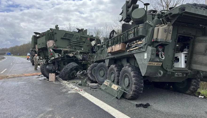 美軍裝甲車在德國高速公路發生追撞7人受傷　事故原因調查中