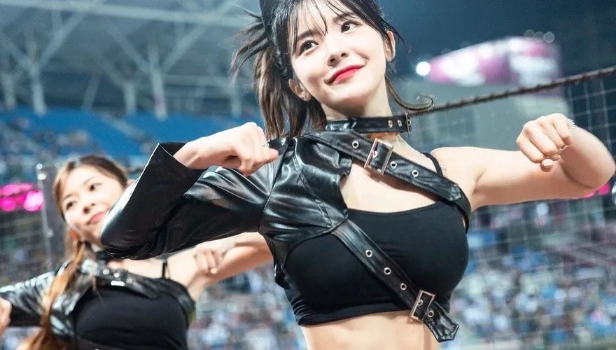 影/多人狂射！李多慧嬌羞「濕身片」流出　火辣身材曲線超養眼