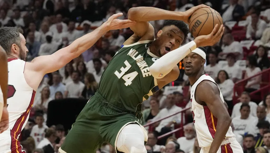 NBA/離隊傳聞非空穴來風！字母哥承認最近曾考慮離開公鹿