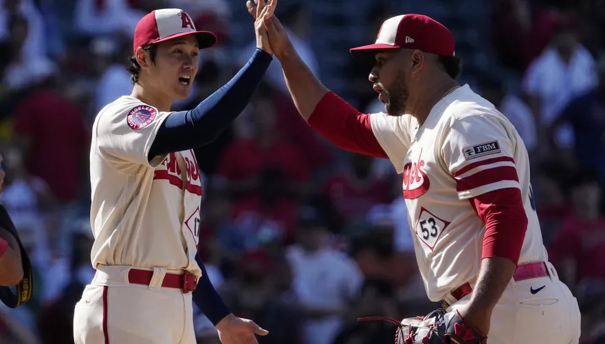 影/二刀流齊發！勝投+猛打賞　大谷翔平再創107年神紀錄