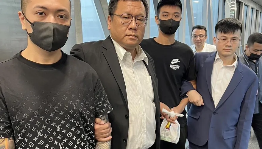 快訊/畫面曝光！新北槍擊案影武者馬國落網　弘仁會「鯨魚」解送回台